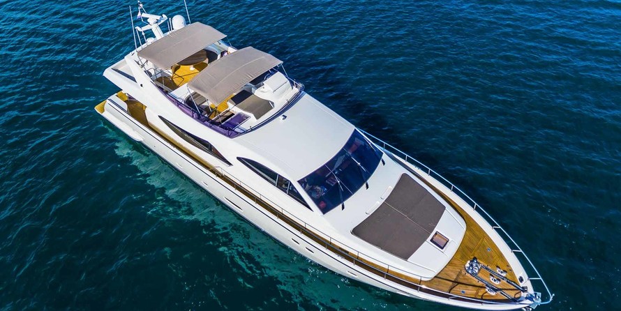 Ferretti 760