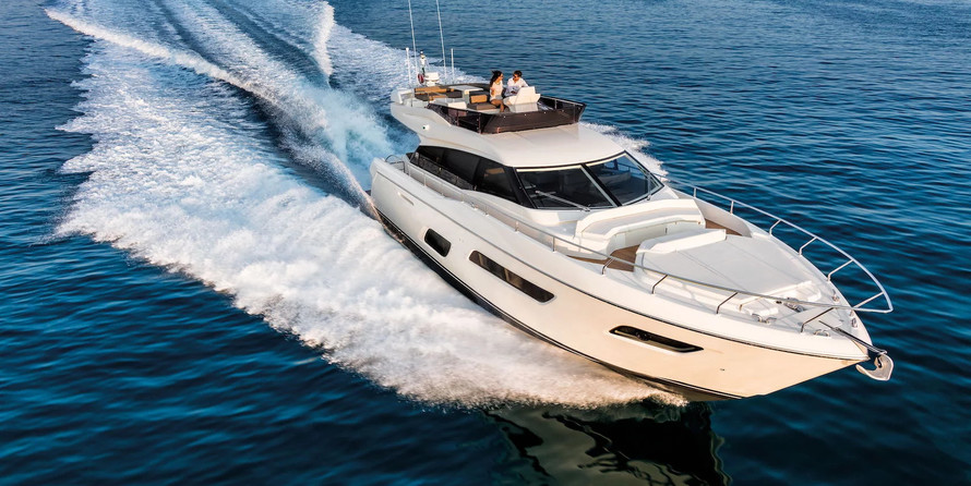 Ferretti 550