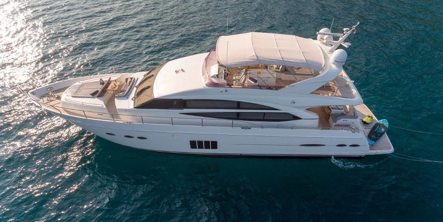 Princess 72 Flybridge - 4 + 1 cab.