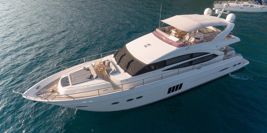 Princess 72 Flybridge - 4 + 1 cab.