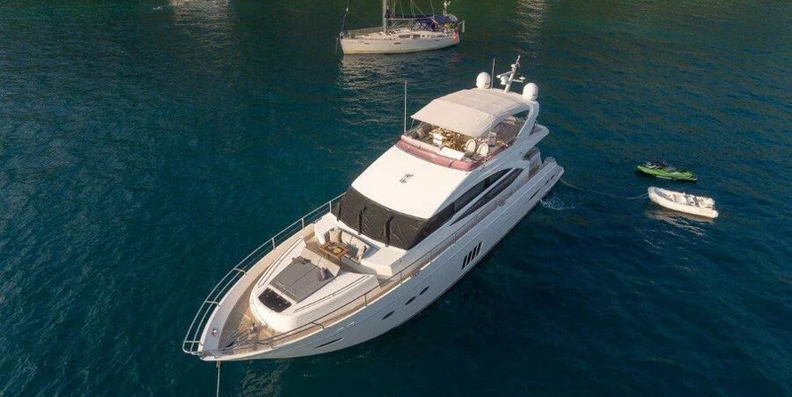 Princess 72 Flybridge - 4 + 1 cab.