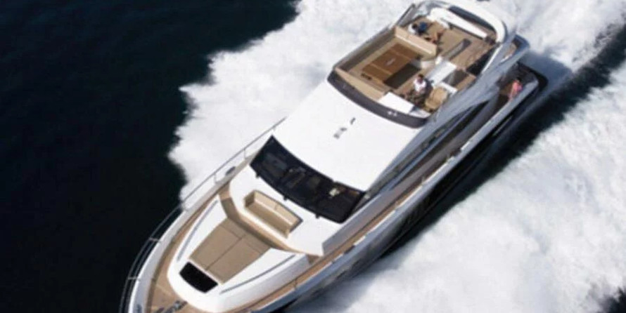 Princess 72 Flybridge - 4 + 1 cab.