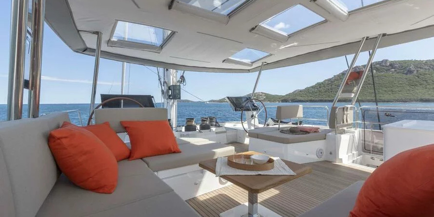 Fountaine Pajot Alegria 67
