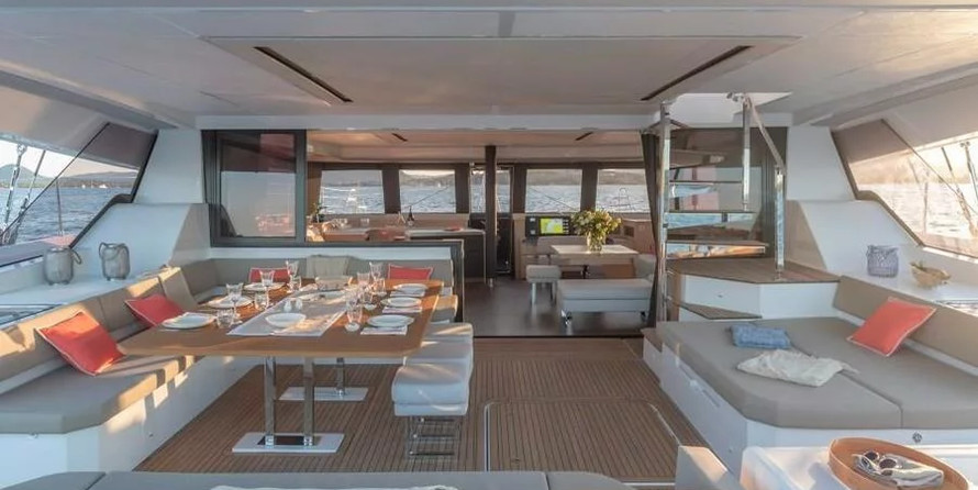 Fountaine Pajot Alegria 67