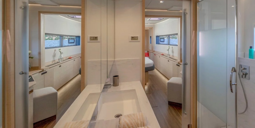 Fountaine Pajot Alegria 67