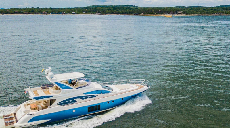Azimut 64