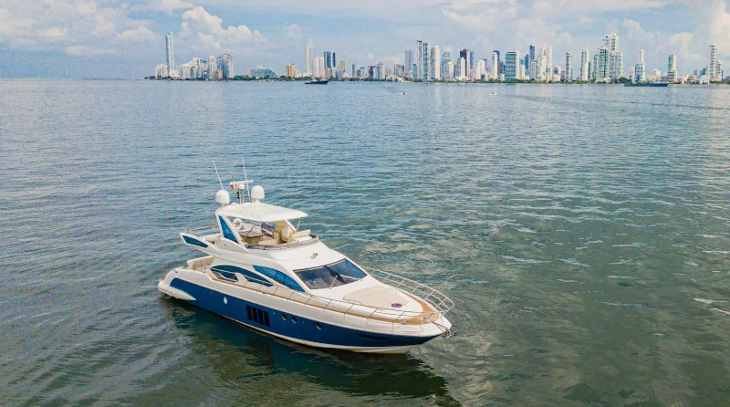 Azimut 64