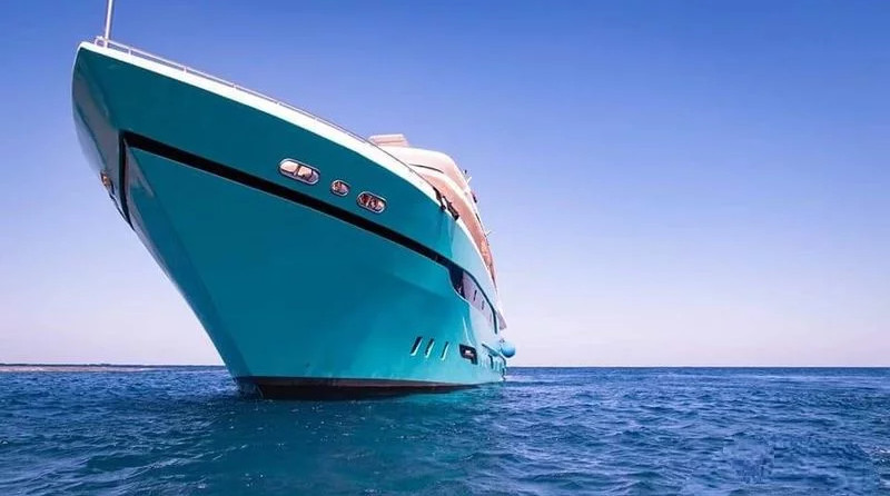 liveaboard