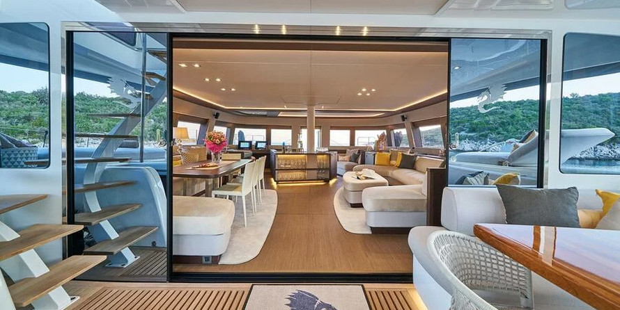 Lagoon SEVENTY 7