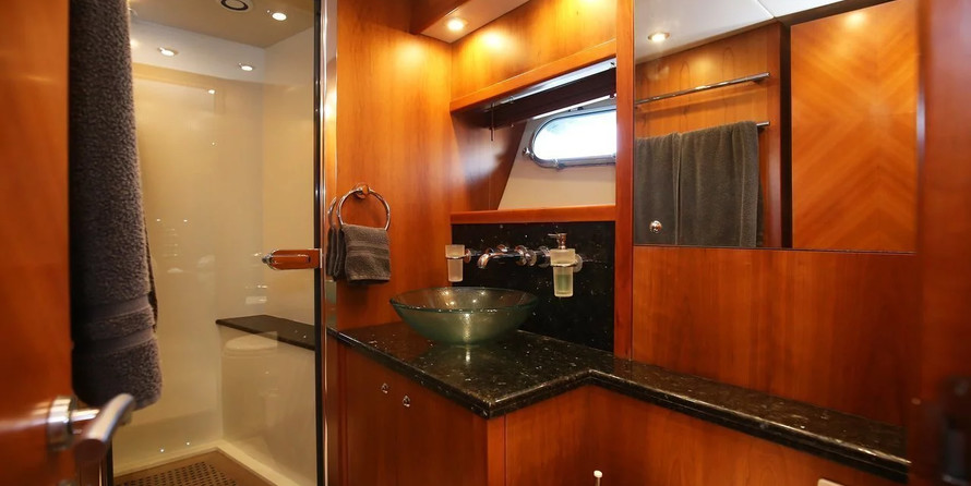 Sunseeker Predator 108