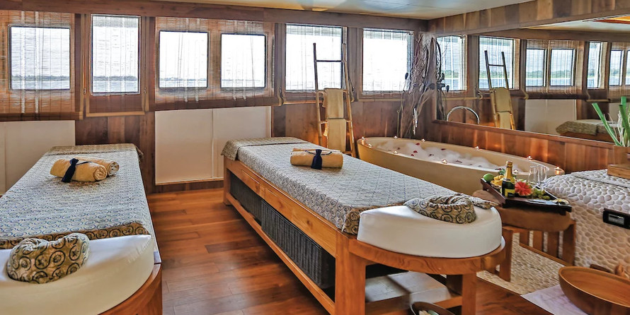 Scubaspa Ying &amp; Yang