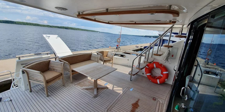 Fairline 74 Squadron