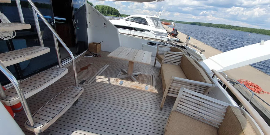Fairline 74 Squadron