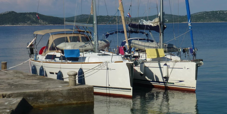 Dufour 375