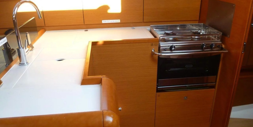 Sun Odyssey 439