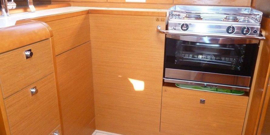 Sun Odyssey 439