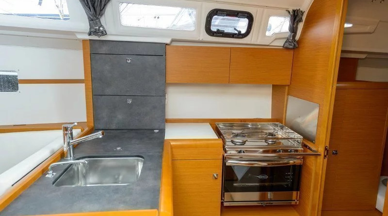 Jeanneau Sun Odyssey 349