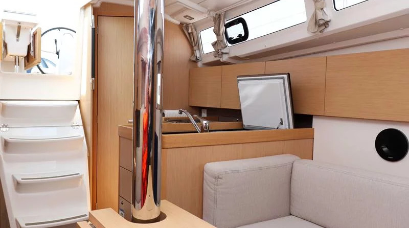 Beneteau Oceanis 35.1