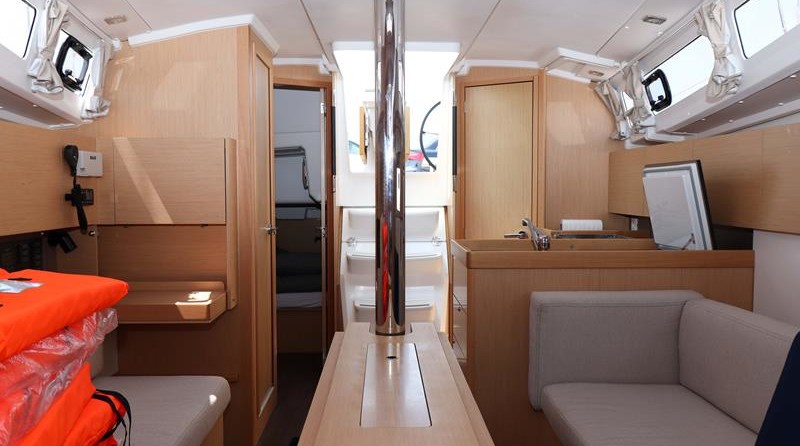 Beneteau Oceanis 35.1