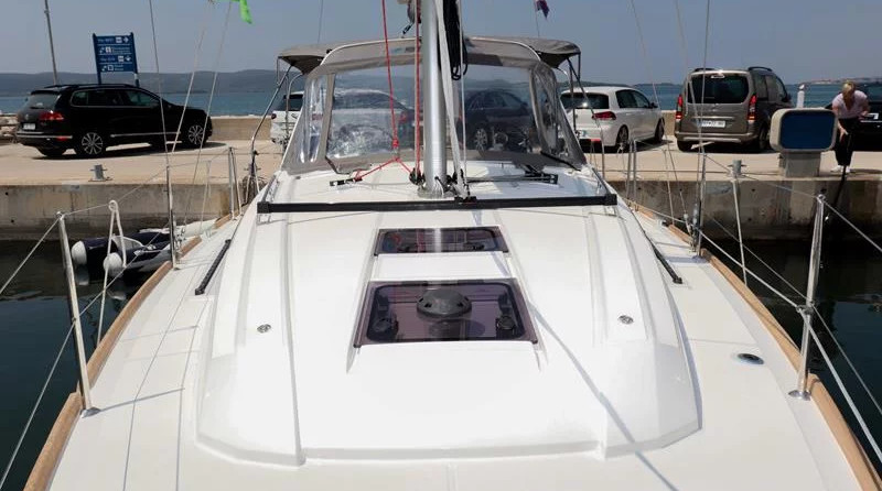 Beneteau Oceanis 35.1