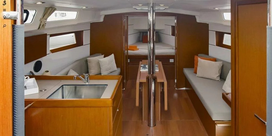 Beneteau Oceanis 35.1