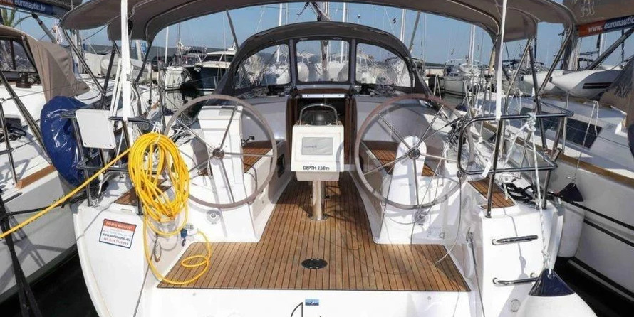 Bavaria CRUISER 34