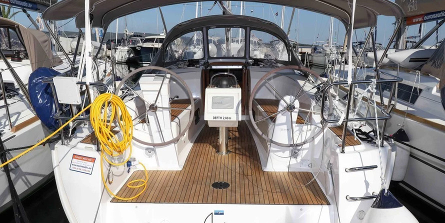 Bavaria CRUISER 34
