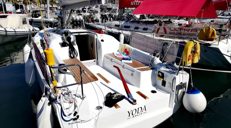 Beneteau Oceanis 30.1