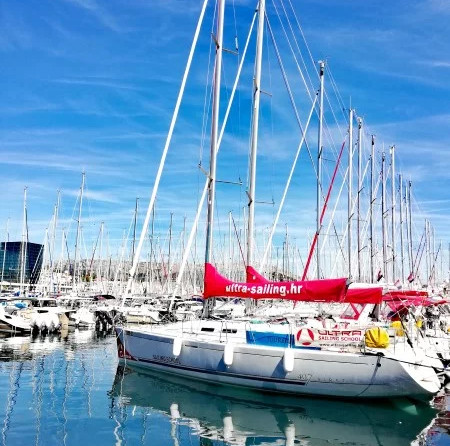 Beneteau Oceanis 30.1