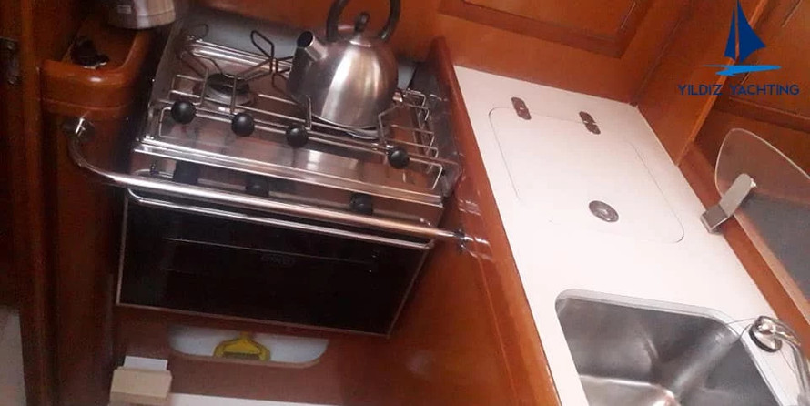 Beneteau Oceanis 323