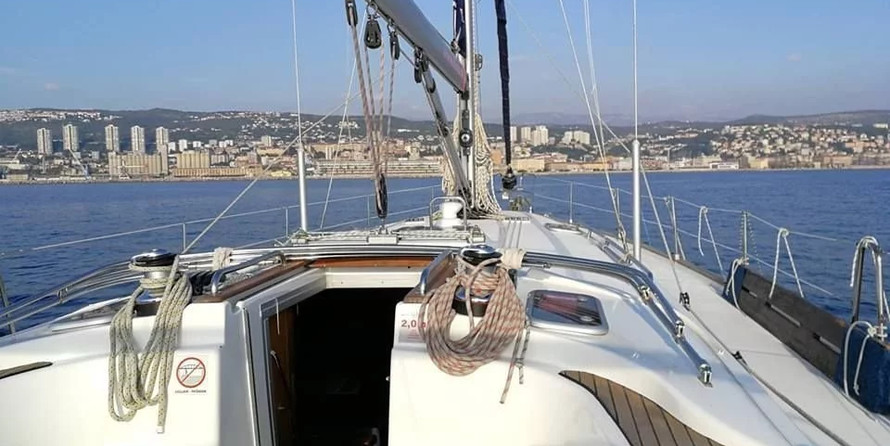 Bavaria 49