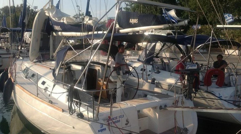 Beneteau Oceanis 37