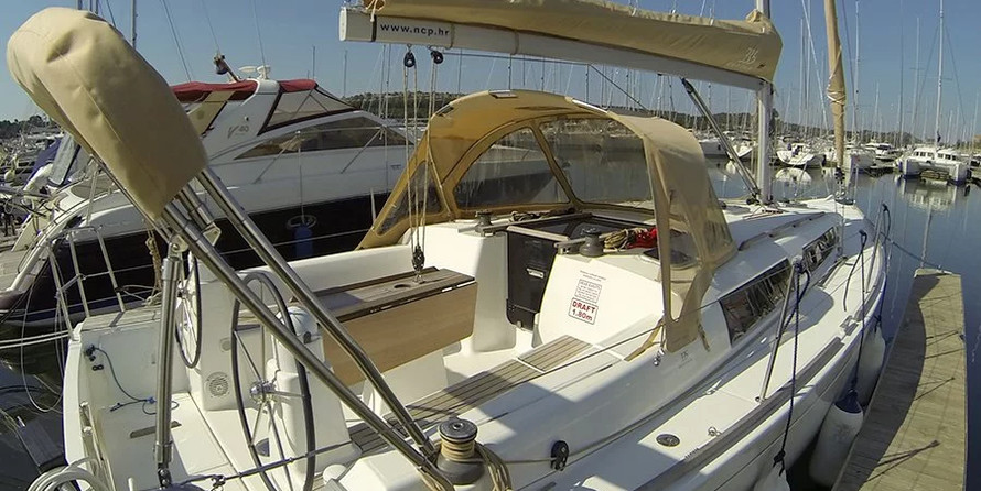 Dufour 335 GL
