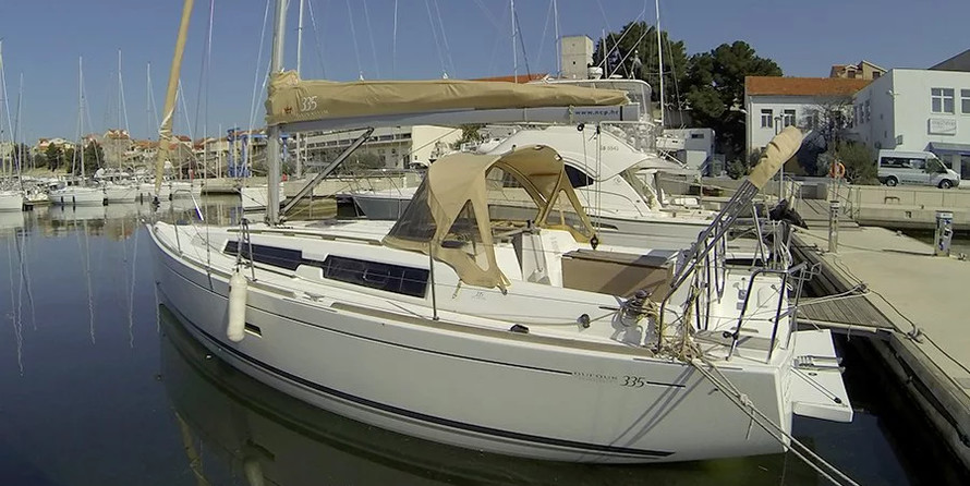 Dufour 335 GL