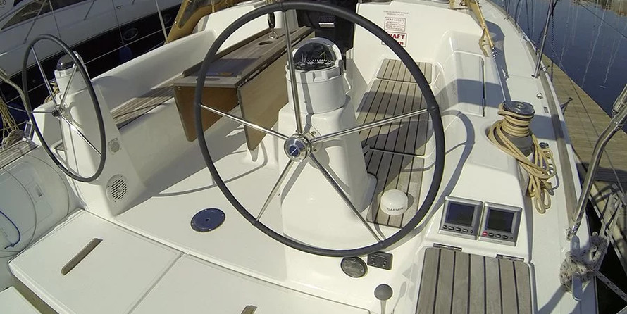 Dufour 335 GL
