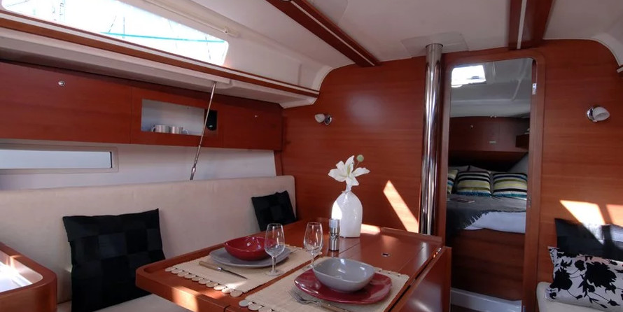 Dufour 335 GL