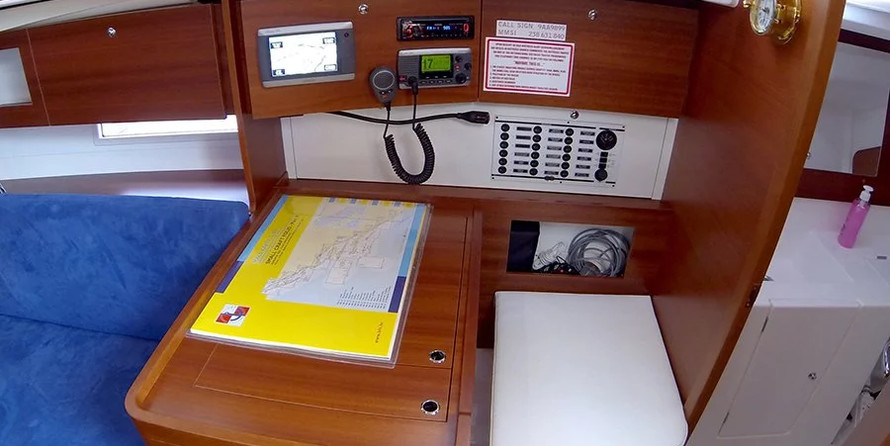 Dufour 335 GL