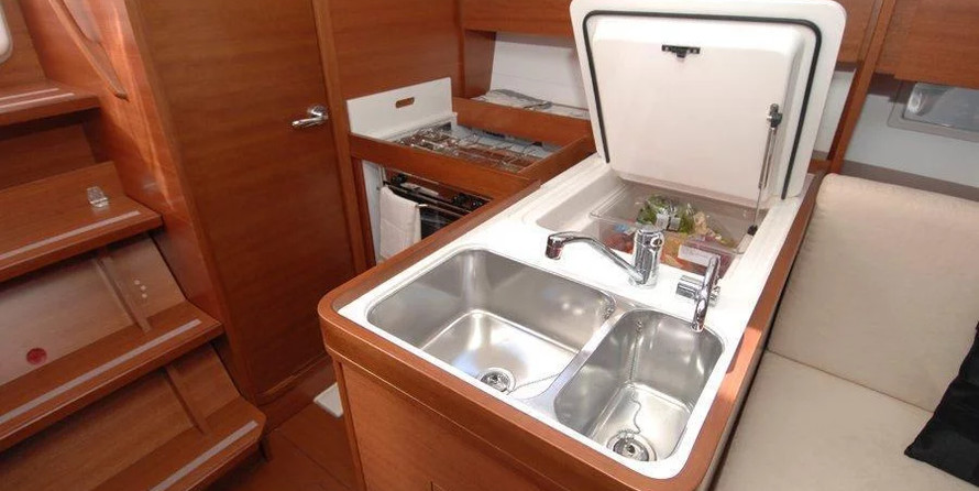 Dufour 335 GL