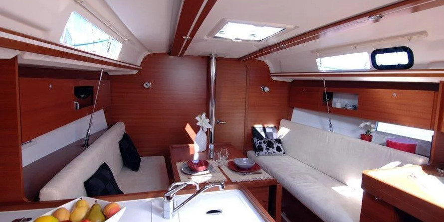 Dufour 335 GL