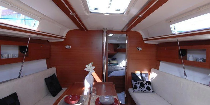 Dufour 335 GL