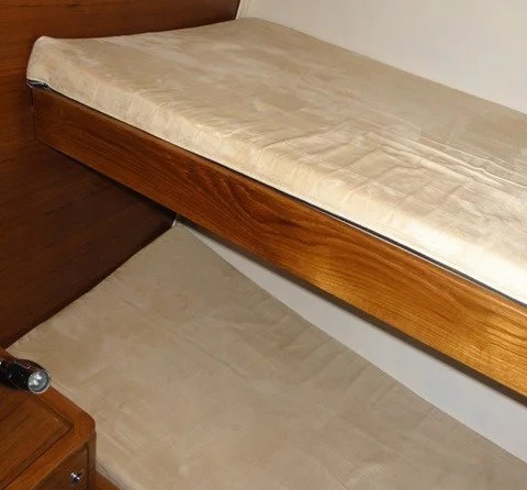 Salona 44