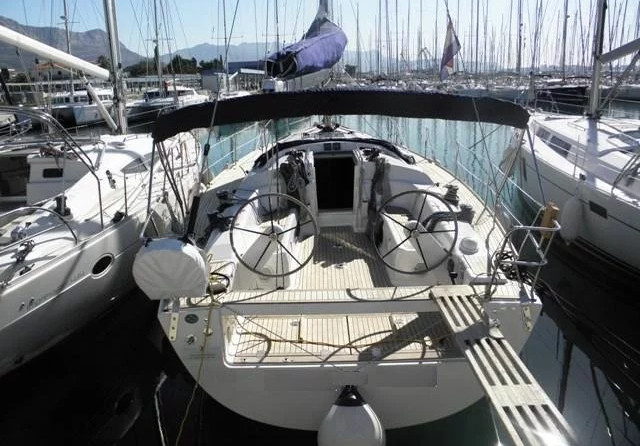 Salona 44