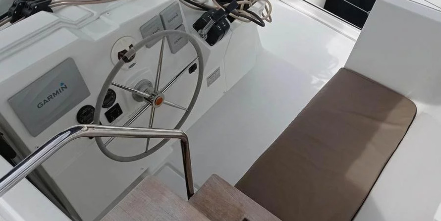 Fountaine Pajot Lucia 40