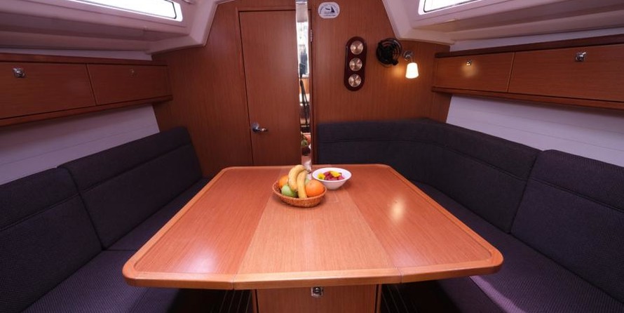 Bavaria 33 Cruiser