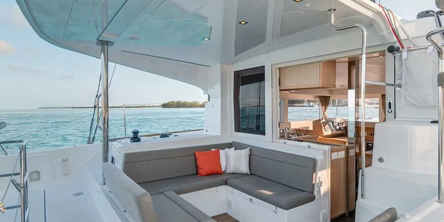 Lagoon 39 - 4 + 2 cab.