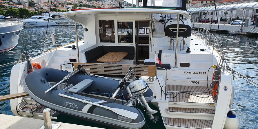 Lagoon 40