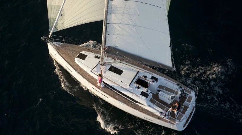 Beneteau Oceanis 38.1