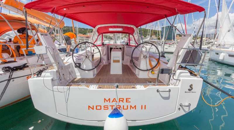 Beneteau Oceanis 38.1