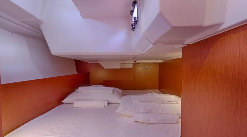 Beneteau Oceanis 38.1