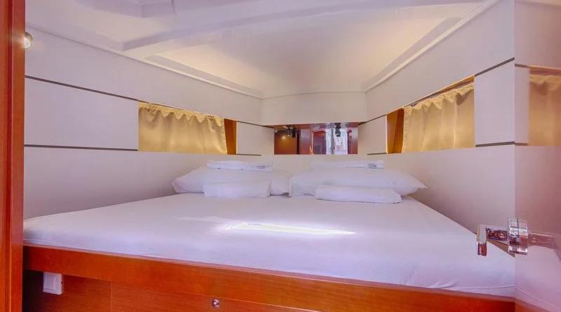 Beneteau Oceanis 38.1